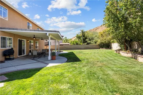 28932 Rock Canyon Dr, Santa Clarita, CA 91390