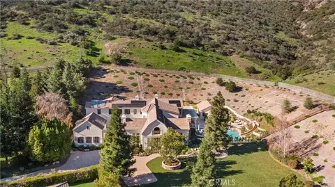 1005 Cheshire Hills Ct, Westlake Village, CA 91361