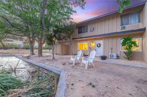 21329 Lake Shore Dr #35, California City, CA 93505