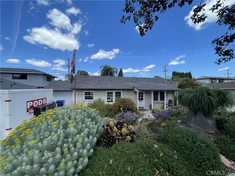 17435 Runnymede St, Van Nuys, CA 91406