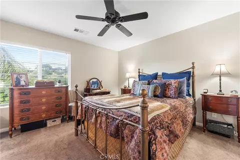Bedroom - 19527 Opal Ln, Saugus, CA 91350 photo 1 of 4