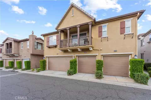 Exterior - 19527 Opal Ln, Saugus, CA 91350 photo 2 of 16