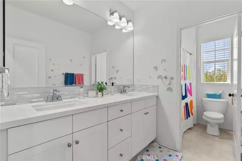Bath - 27624 Solana, Saugus, CA 91350 photo 1 of 4