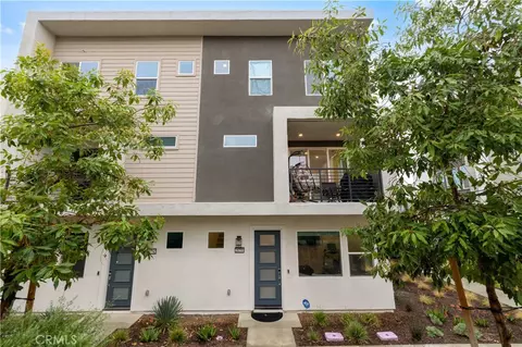 26799 Keystone Loop, Valencia, CA 91381