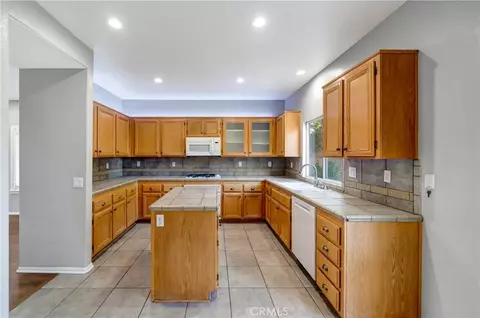 Kitchen - 43826 Generation, Lancaster, CA 93536 photo 3 of 6