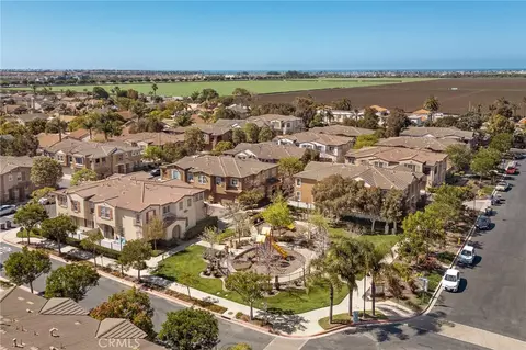 View/Area - 3604 Dunkirk Dr, Oxnard, CA 93035 photo 2 of 5