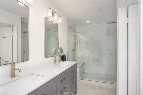 Bath - 3604 Dunkirk Dr, Oxnard, CA 93035 photo 1 of 4