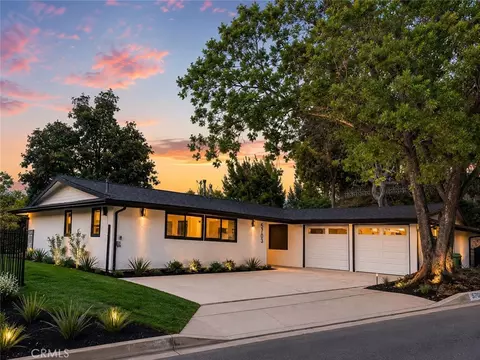 5703 Mcdonie, Woodland Hills, CA 91367