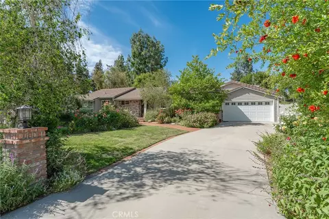 23327 Califa St, Woodland Hills, CA 91367