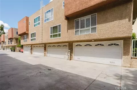 7319 Hazeltine Ave #4, Van Nuys, CA 91405