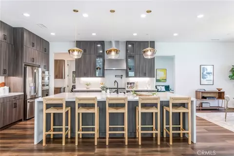 Kitchen - 17701 Ridgeline Ct, Saugus, CA 91350 photo 1 of 4