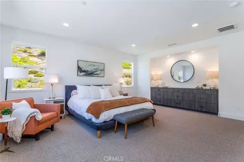 Bedroom - 17701 Ridgeline Ct, Saugus, CA 91350 photo 3 of 5