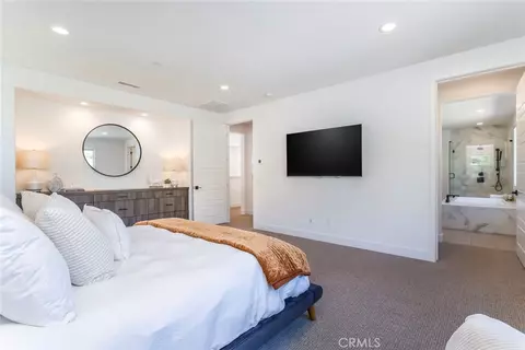 Bedroom - 17701 Ridgeline Ct, Saugus, CA 91350 photo 4 of 5