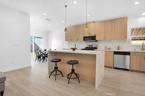 14868 Envoy, Sylmar, CA 91342