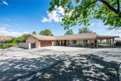 30602 Hasley Canyon Rd, Castaic, CA 91384
