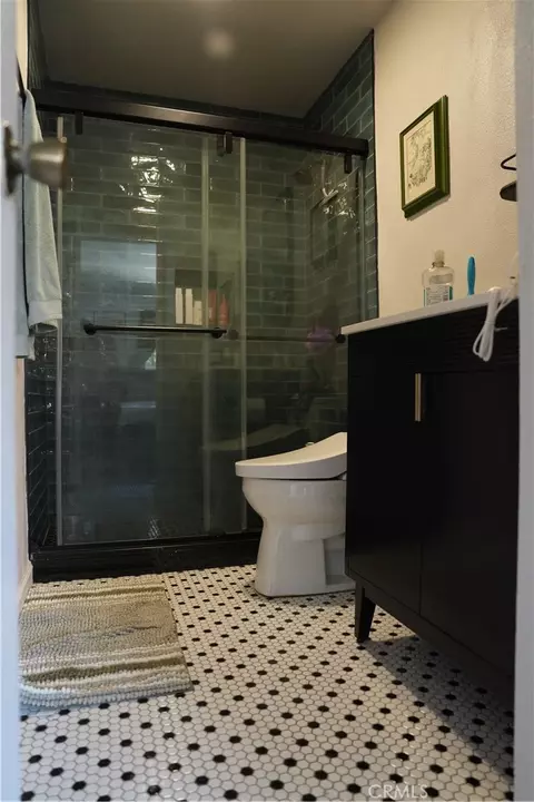 Bath - 161 Ripley St, Camarillo, CA 93010 photo 8 of 9