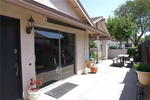 Exterior - 161 Ripley St, Camarillo, CA 93010 photo 4 of 10