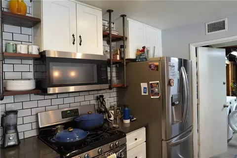 Kitchen - 161 Ripley St, Camarillo, CA 93010 photo 2 of 3
