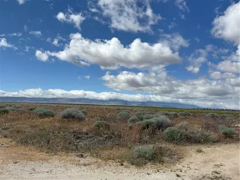 170 Avenue B-8, Lancaster, CA 93536