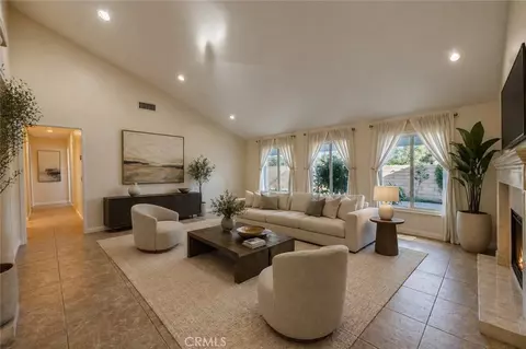 Living - 9889 Canada Way, Riverside, CA 92503 photo 2 of 5