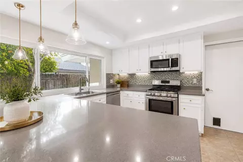Kitchen - 9889 Canada Way, Riverside, CA 92503 photo 1 of 2