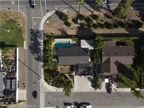 View/Area - 9889 Canada Way, Riverside, CA 92503 photo 1 of 4