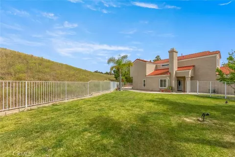 Exterior - 15449 Doris Ct, Moorpark, CA 93021 photo 4 of 7