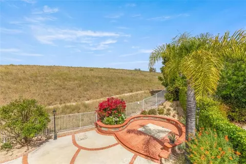 Exterior - 15449 Doris Ct, Moorpark, CA 93021 photo 6 of 7