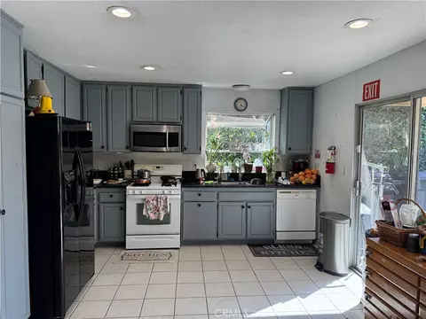 Kitchen - 6217 Anastasia, Simi Valley, CA 93063 photo 1 of 2