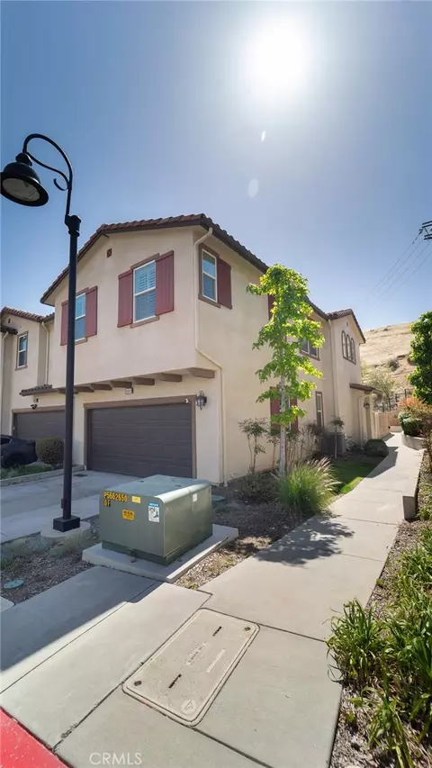 2469 Blossom Ridge Ct #3, Simi Valley, CA 93063