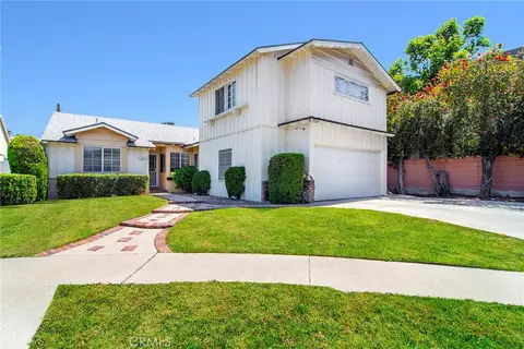 5300 Garden Grove Ave, Tarzana, CA 91356