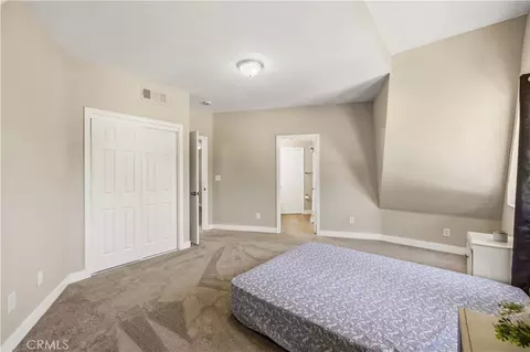 Bedroom - 22181 Geneva Dr, Tehachapi, CA 93561 photo 2 of 9