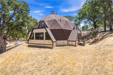 Exterior - 22181 Geneva Dr, Tehachapi, CA 93561 photo 6 of 6