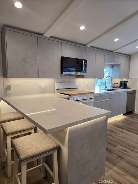 23777 Mulholland Hwy #SPC 28, Calabasas, CA 91302