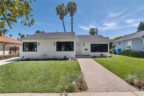 18234 Sugarman St, Tarzana, CA 91356