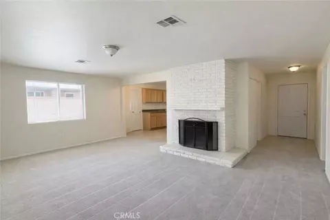 Living - 44608 Stanridge, Lancaster, CA 93535 photo 2 of 4