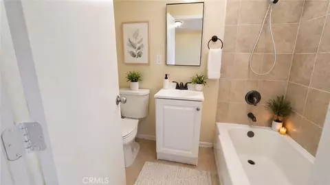 Bath - 44608 Stanridge, Lancaster, CA 93535 photo 1 of 1