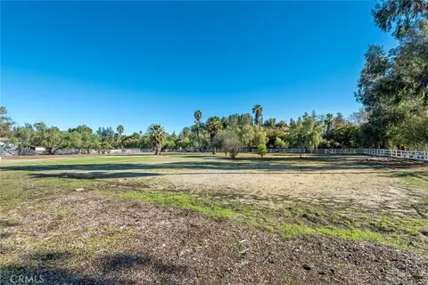 5546 Paradise Valley Rd, Hidden Hills, CA 91302