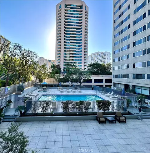 10450 Wilshire #2A, Los Angeles, CA 90024