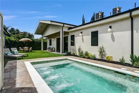 19350 Lanark St, Reseda, CA 91335