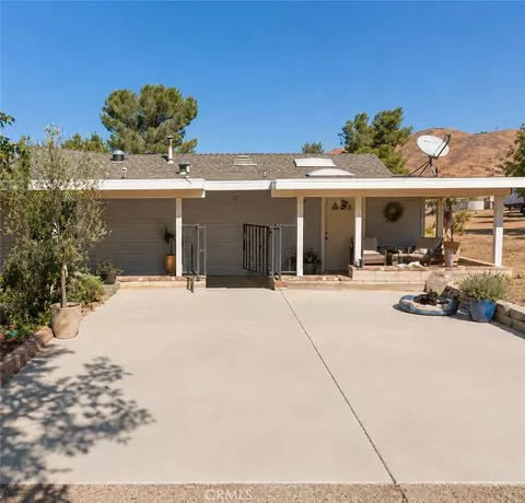 33438 Angeles Frst, Palmdale, CA 93550