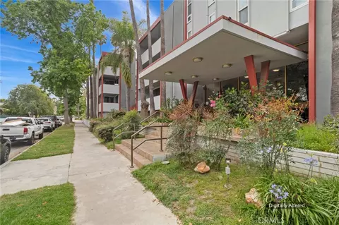 4915 Tyrone Ave #136, Sherman Oaks, CA 91423