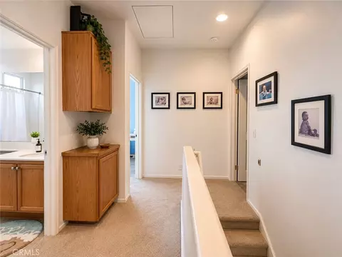 Entry Way - 292 Edgemire Ln, Simi Valley, CA 93065 photo 4 of 5