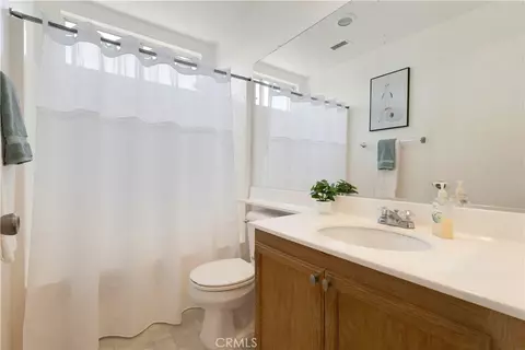 Bath - 292 Edgemire Ln, Simi Valley, CA 93065 photo 3 of 3