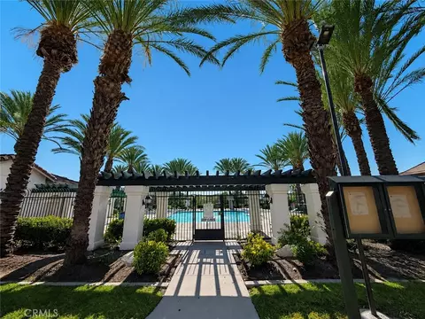 Exterior - 292 Edgemire Ln, Simi Valley, CA 93065 photo 5 of 10