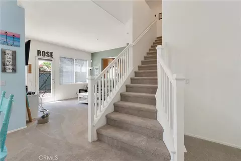 Entry Way - 292 Edgemire Ln, Simi Valley, CA 93065 photo 3 of 5