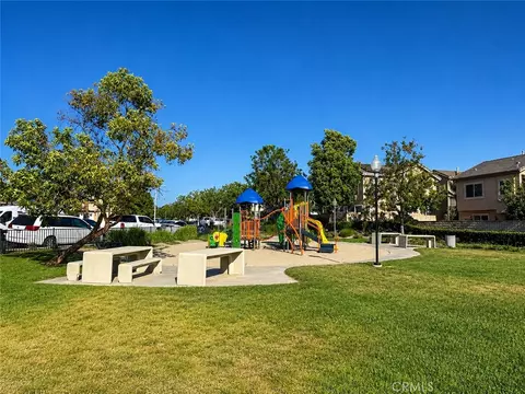 Exterior - 292 Edgemire Ln, Simi Valley, CA 93065 photo 12 of 13