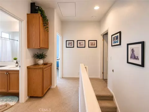 Entry Way - 292 Edgemire Ln, Simi Valley, CA 93065 photo 4 of 7