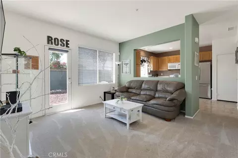 Living - 292 Edgemire Ln, Simi Valley, CA 93065 photo 1 of 1