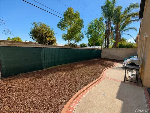 Exterior - 292 Edgemire Ln, Simi Valley, CA 93065 photo 4 of 13